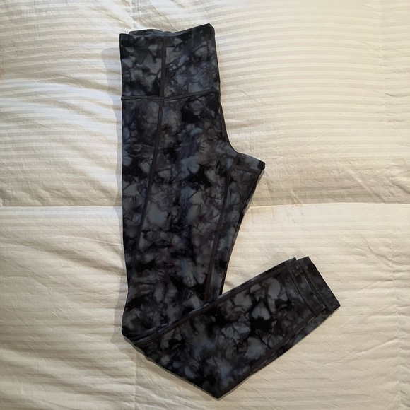 Athleta Salutation 7/8 Leggings - Picture 2 of 7
